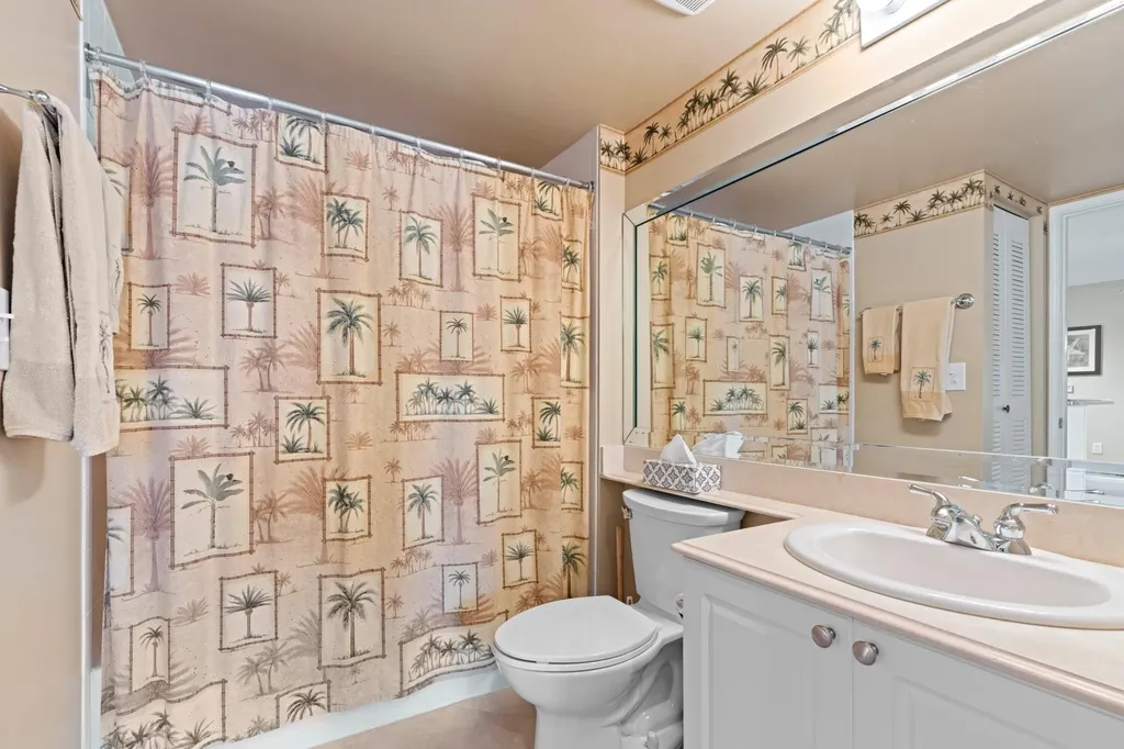 272 Village Boulevard Tequesta FL 33469