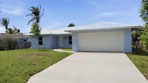 2805 SE Carroll Street Stuart FL 34997