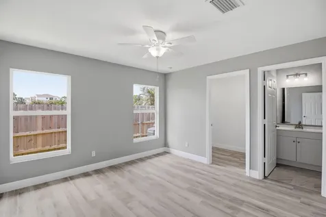 2805 SE Carroll Street Stuart FL 34997