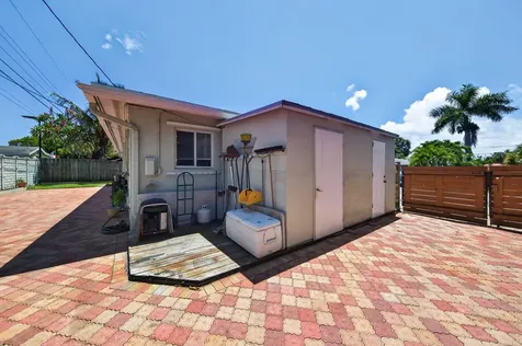 2216 NW 2nd Avenue Wilton Manors FL 33311