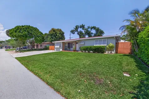 2216 NW 2nd Avenue Wilton Manors FL 33311