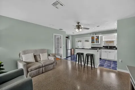 2216 NW 2nd Avenue Wilton Manors FL 33311