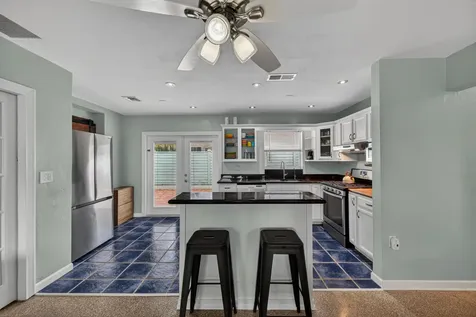 2216 NW 2nd Avenue Wilton Manors FL 33311