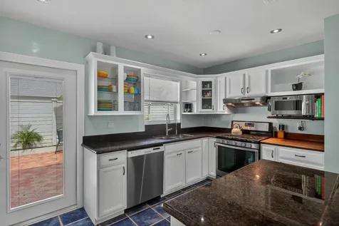 2216 NW 2nd Avenue Wilton Manors FL 33311
