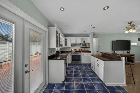 2216 NW 2nd Avenue Wilton Manors FL 33311