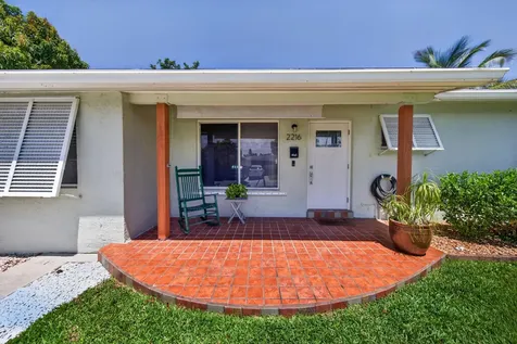 2216 NW 2nd Avenue Wilton Manors FL 33311