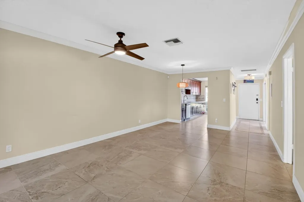 13740 Via Flora Delray Beach FL 33484