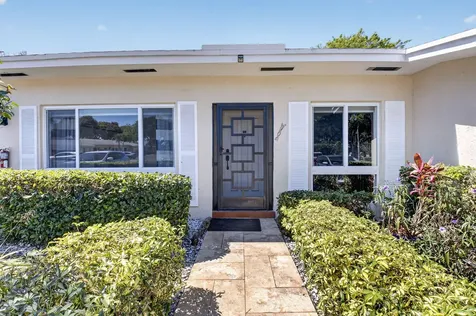 13740 Via Flora Delray Beach FL 33484