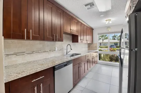 13740 Via Flora Delray Beach FL 33484