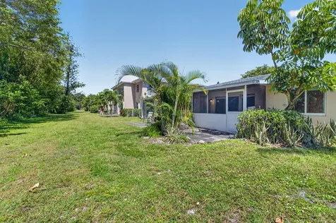 13740 Via Flora Delray Beach FL 33484