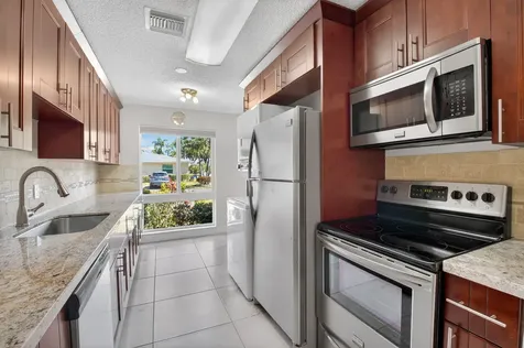 13740 Via Flora Delray Beach FL 33484