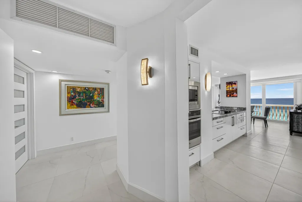 2200 S Ocean Lane Fort Lauderdale FL 33316