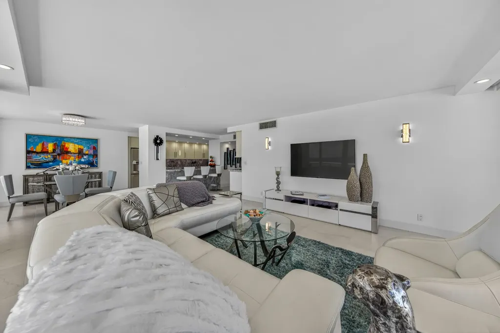2200 S Ocean Lane Fort Lauderdale FL 33316