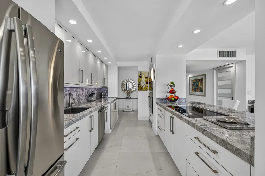 2200 S Ocean Lane Fort Lauderdale FL 33316