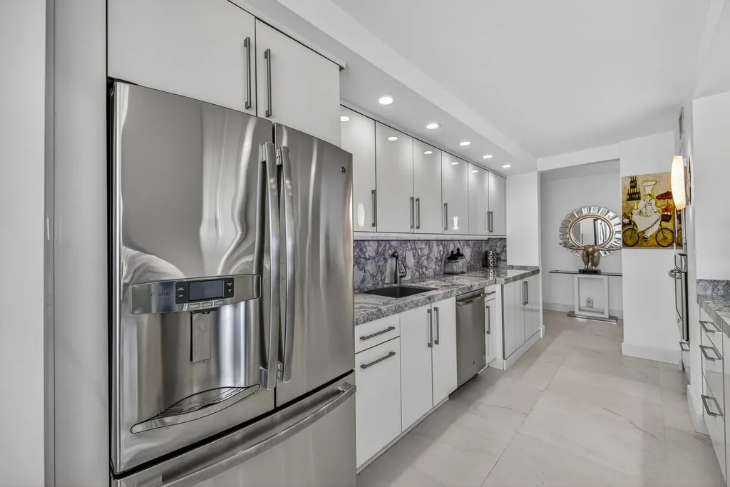 2200 S Ocean Lane Fort Lauderdale FL 33316