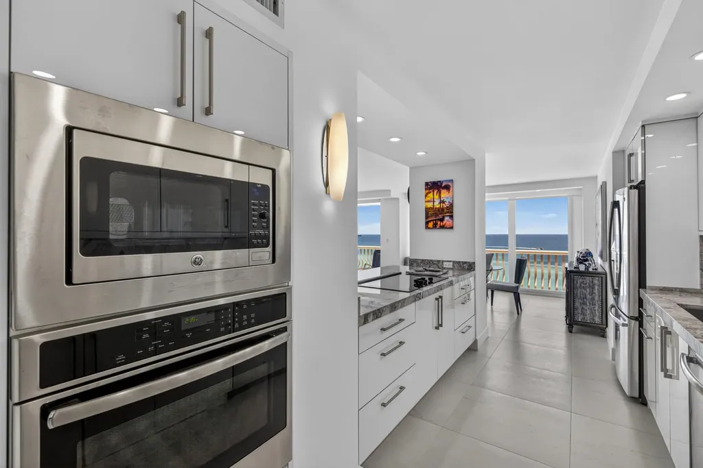 2200 S Ocean Lane Fort Lauderdale FL 33316