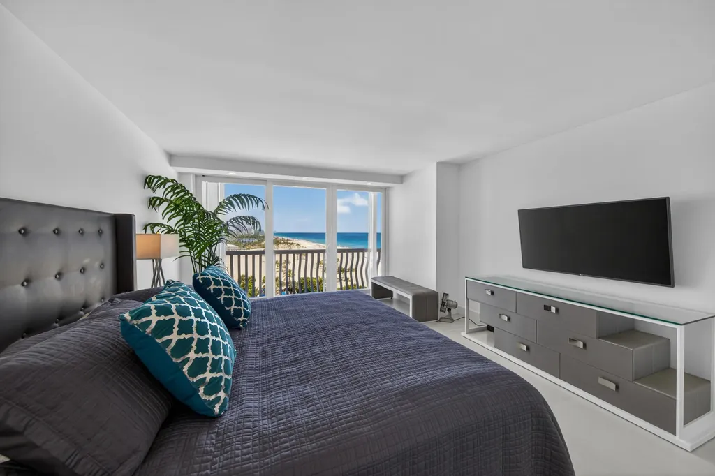 2200 S Ocean Lane Fort Lauderdale FL 33316
