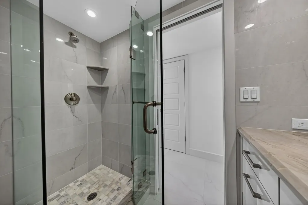 2200 S Ocean Lane Fort Lauderdale FL 33316