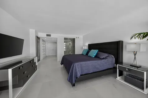 2200 S Ocean Lane Fort Lauderdale FL 33316