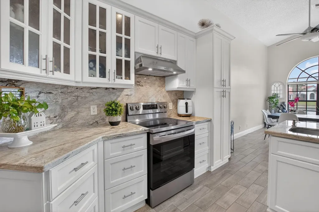 12378 Pleasant Green Way Boynton Beach FL 33437