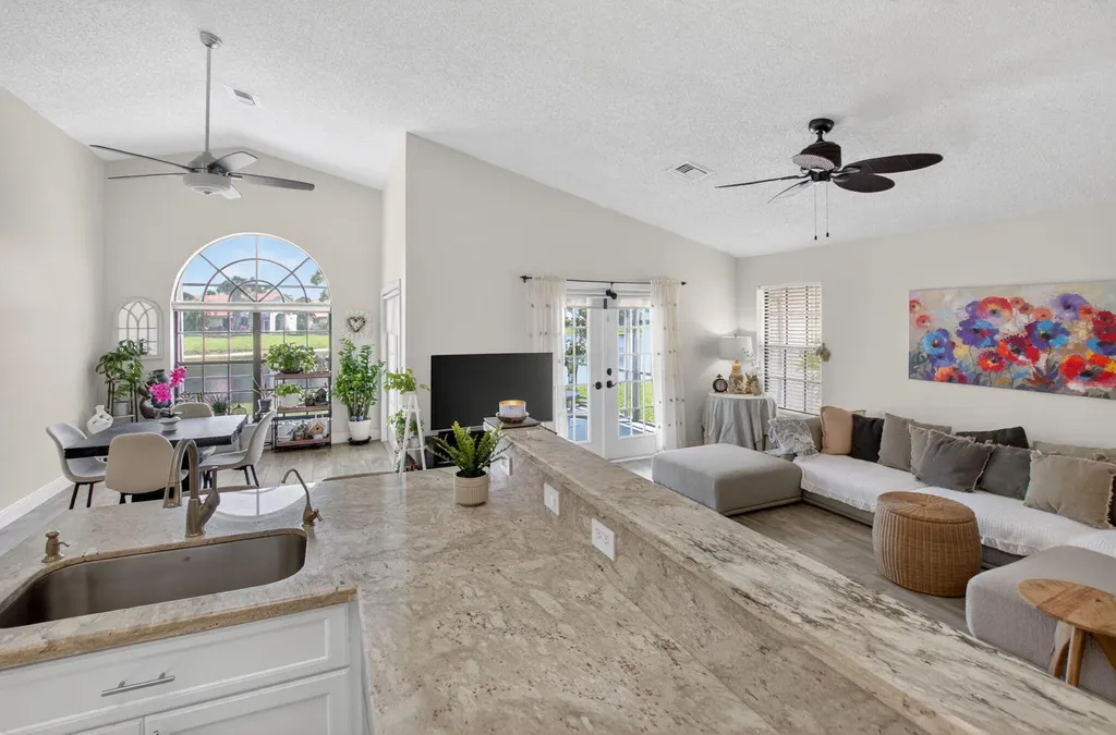12378 Pleasant Green Way Boynton Beach FL 33437