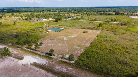 21228 NW 280th Street Okeechobee FL 34972