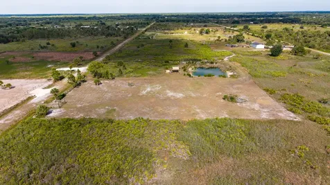 21228 NW 280th Street Okeechobee FL 34972