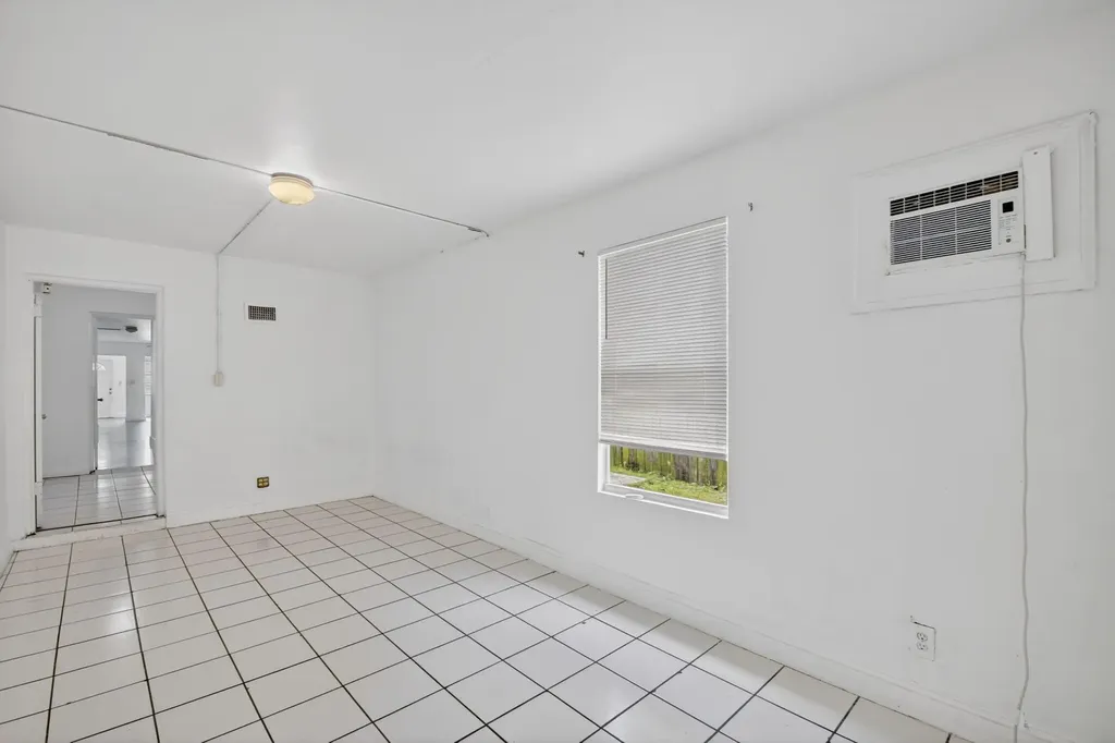 301 S L Street Lake Worth Beach FL 33460