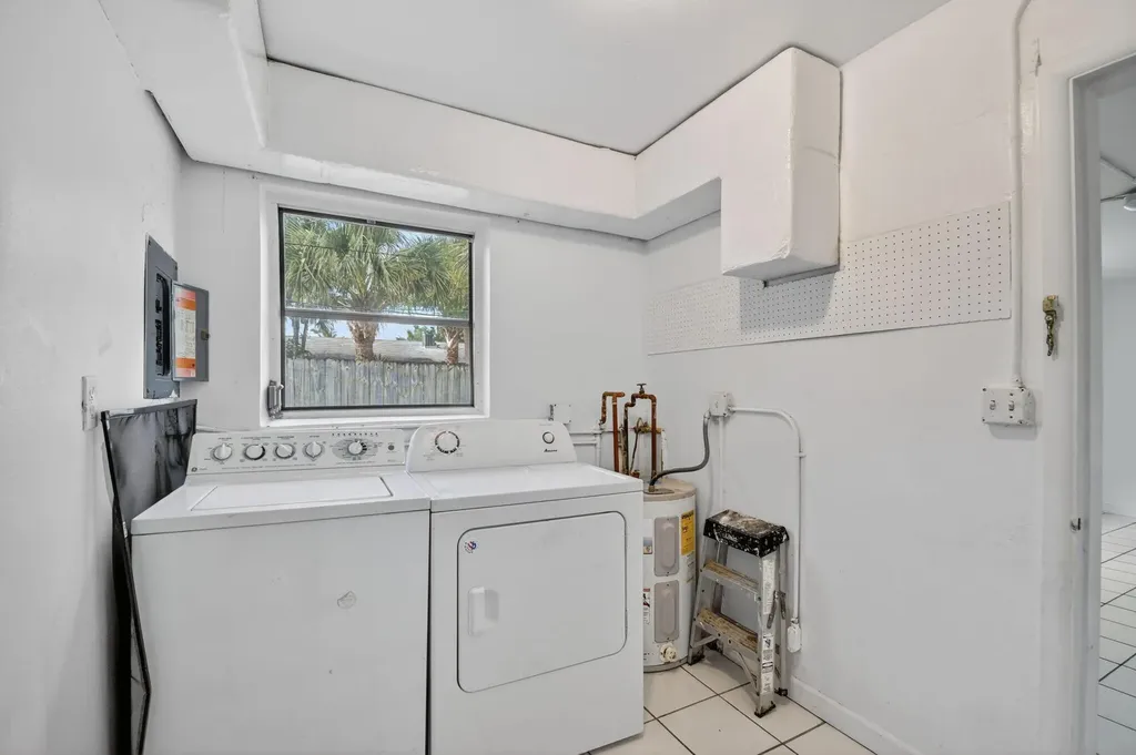301 S L Street Lake Worth Beach FL 33460