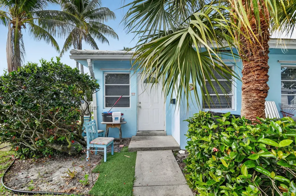 301 S L Street Lake Worth Beach FL 33460