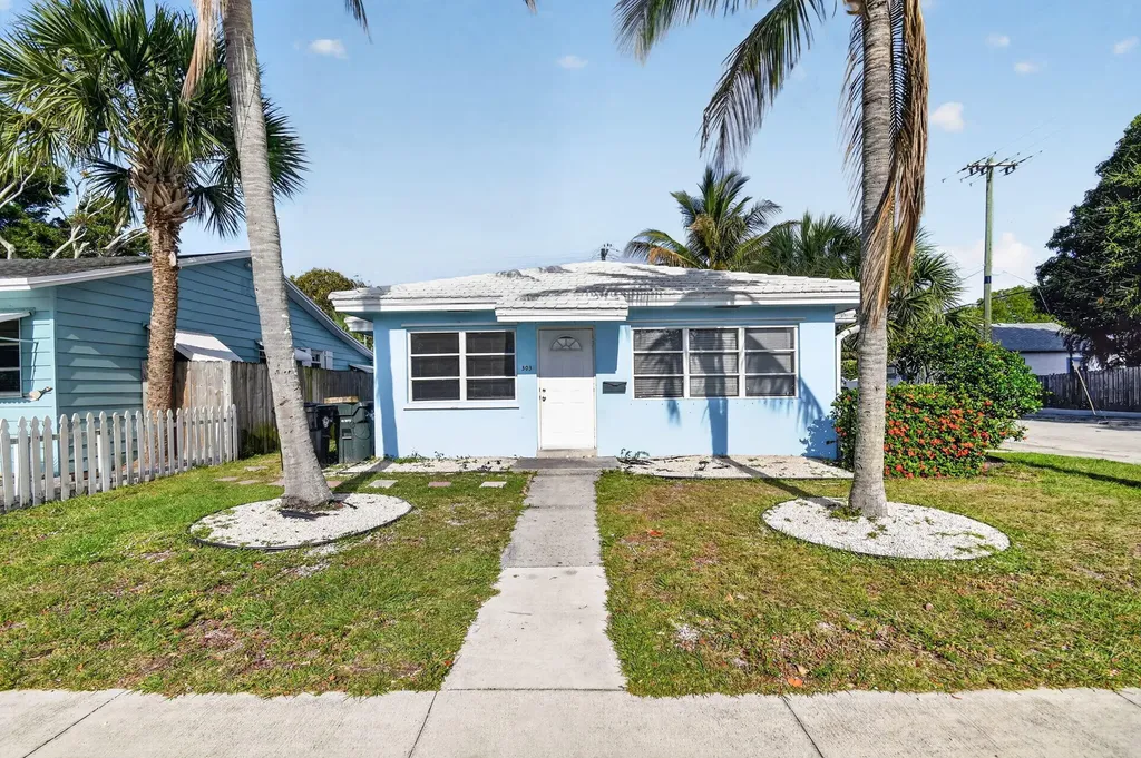 301 S L Street Lake Worth Beach FL 33460