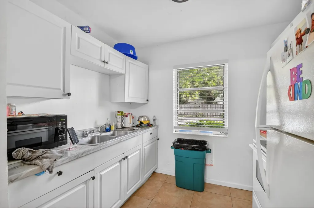 301 S L Street Lake Worth Beach FL 33460