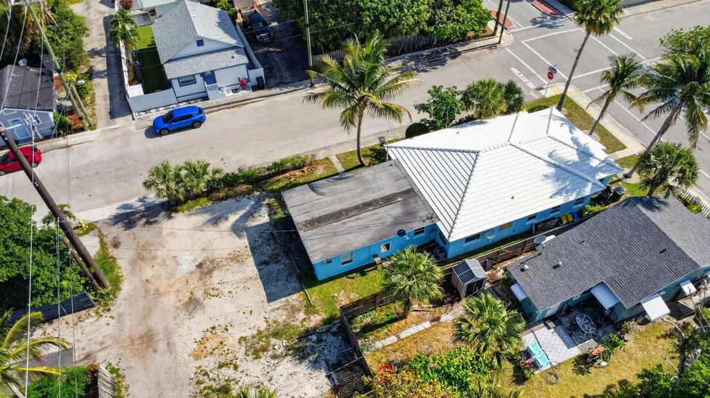 301 S L Street Lake Worth Beach FL 33460