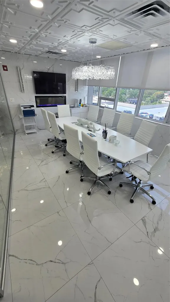2455 E Sunrise Boulevard Fort Lauderdale FL 33304