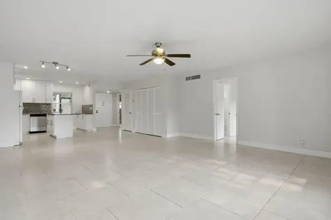 3851 NW 84th Avenue Sunrise FL 33351