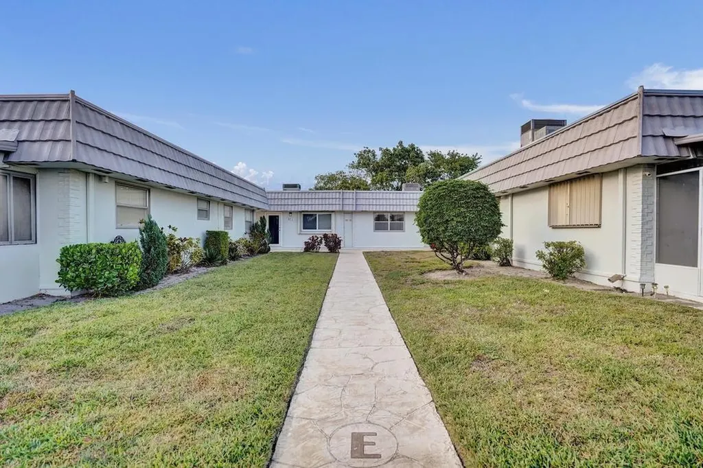 108 Valencia Boulevard Delray Beach FL 33446