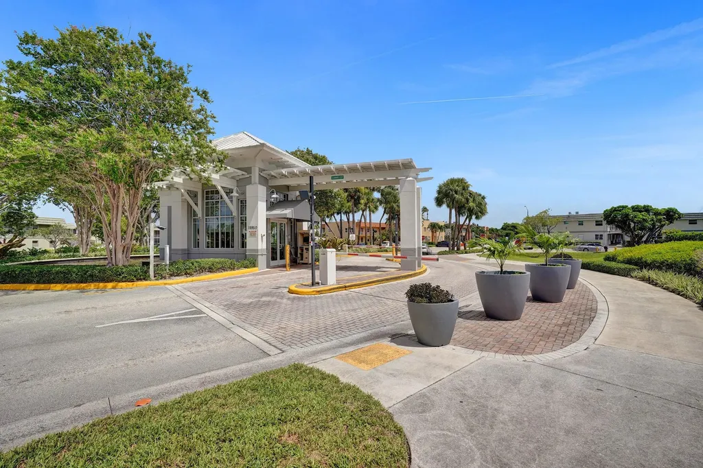108 Valencia Boulevard Delray Beach FL 33446
