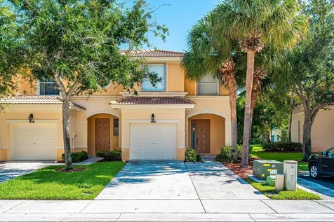 460 Rainbow Springs Terrace Royal Palm Beach FL 33411