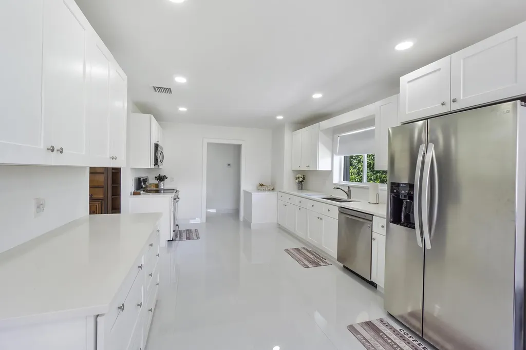 7600 NW 82nd Terrace Parkland FL 33067