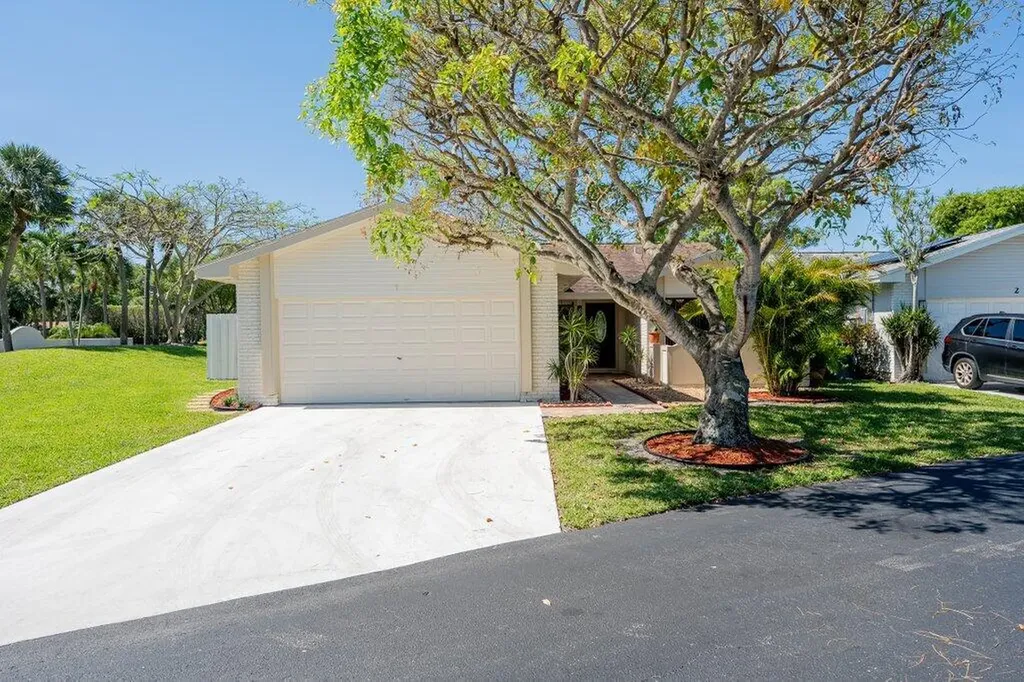 1 Afton Place Boynton Beach FL 33426
