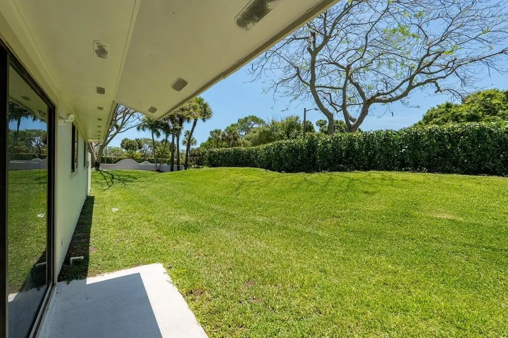 1 Afton Place Boynton Beach FL 33426