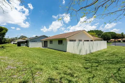 1 Afton Place Boynton Beach FL 33426