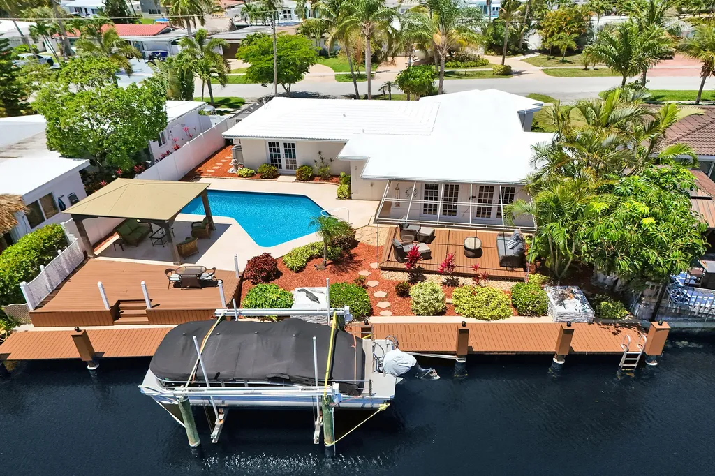 700 SE 5th Avenue Pompano Beach FL 33060