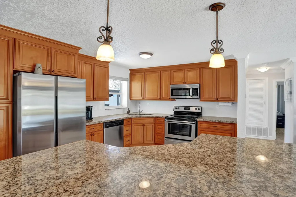 700 SE 5th Avenue Pompano Beach FL 33060