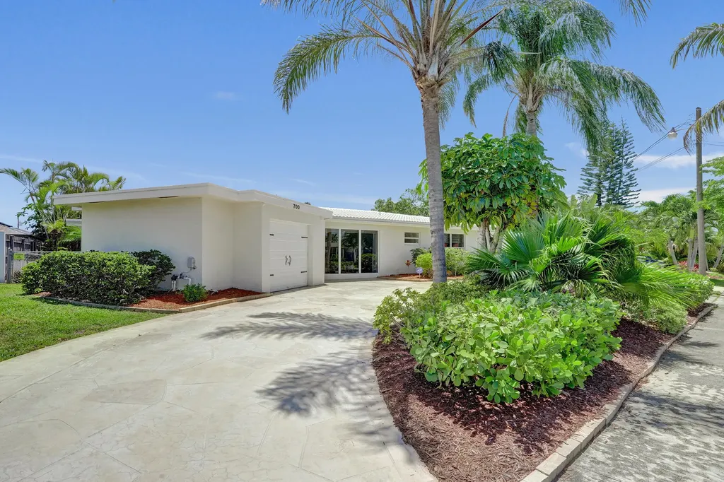 700 SE 5th Avenue Pompano Beach FL 33060