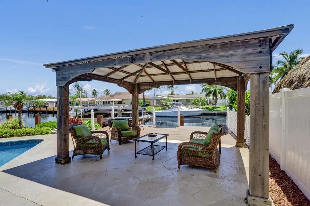 700 SE 5th Avenue Pompano Beach FL 33060