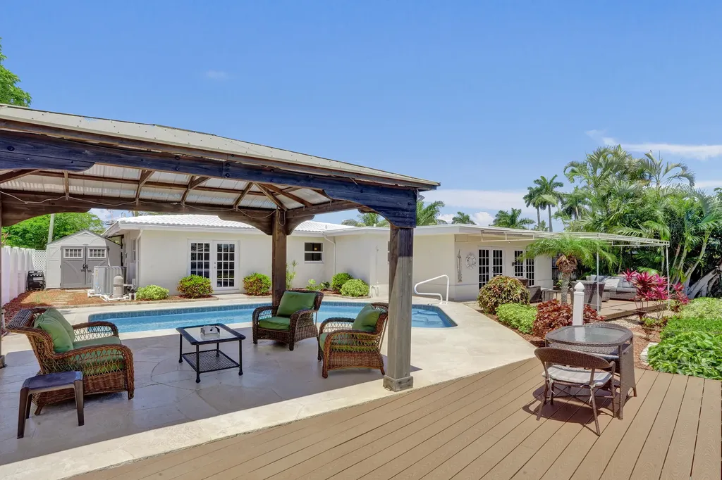 700 SE 5th Avenue Pompano Beach FL 33060