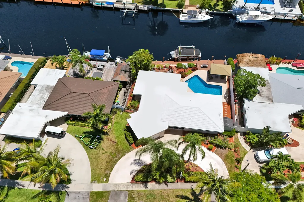 700 SE 5th Avenue Pompano Beach FL 33060