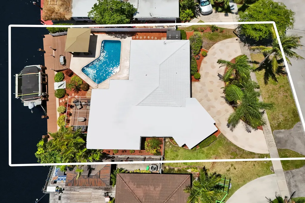 700 SE 5th Avenue Pompano Beach FL 33060