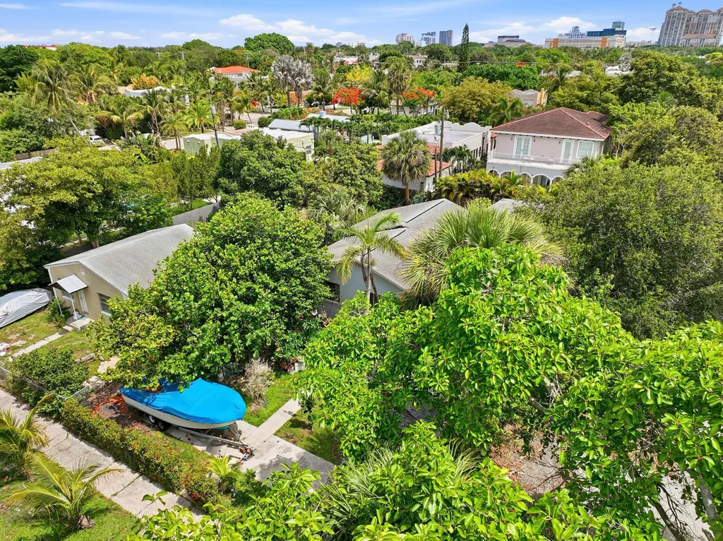 515 Biscayne Drive West Palm Beach FL 33401